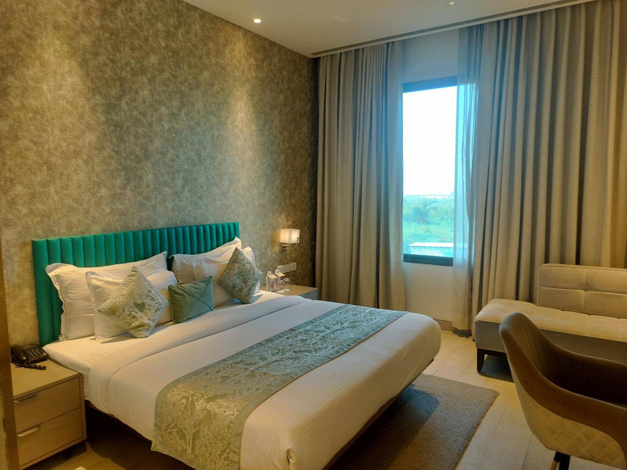Airport Premium By Ishaan Hospitality 4* New Delhi